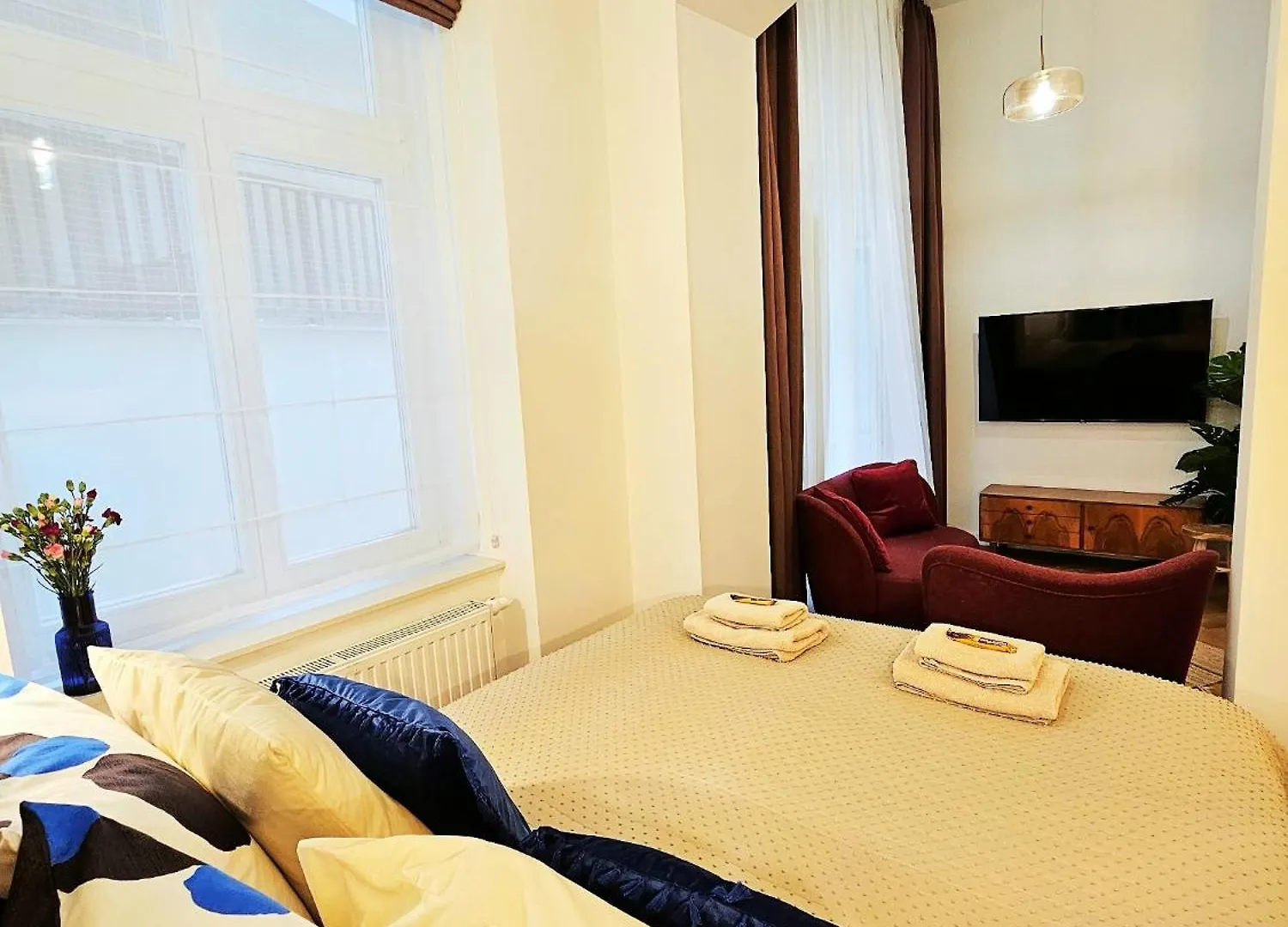 Vintage Chic Apartment - Kazimierz Old Town Krakow 0*,