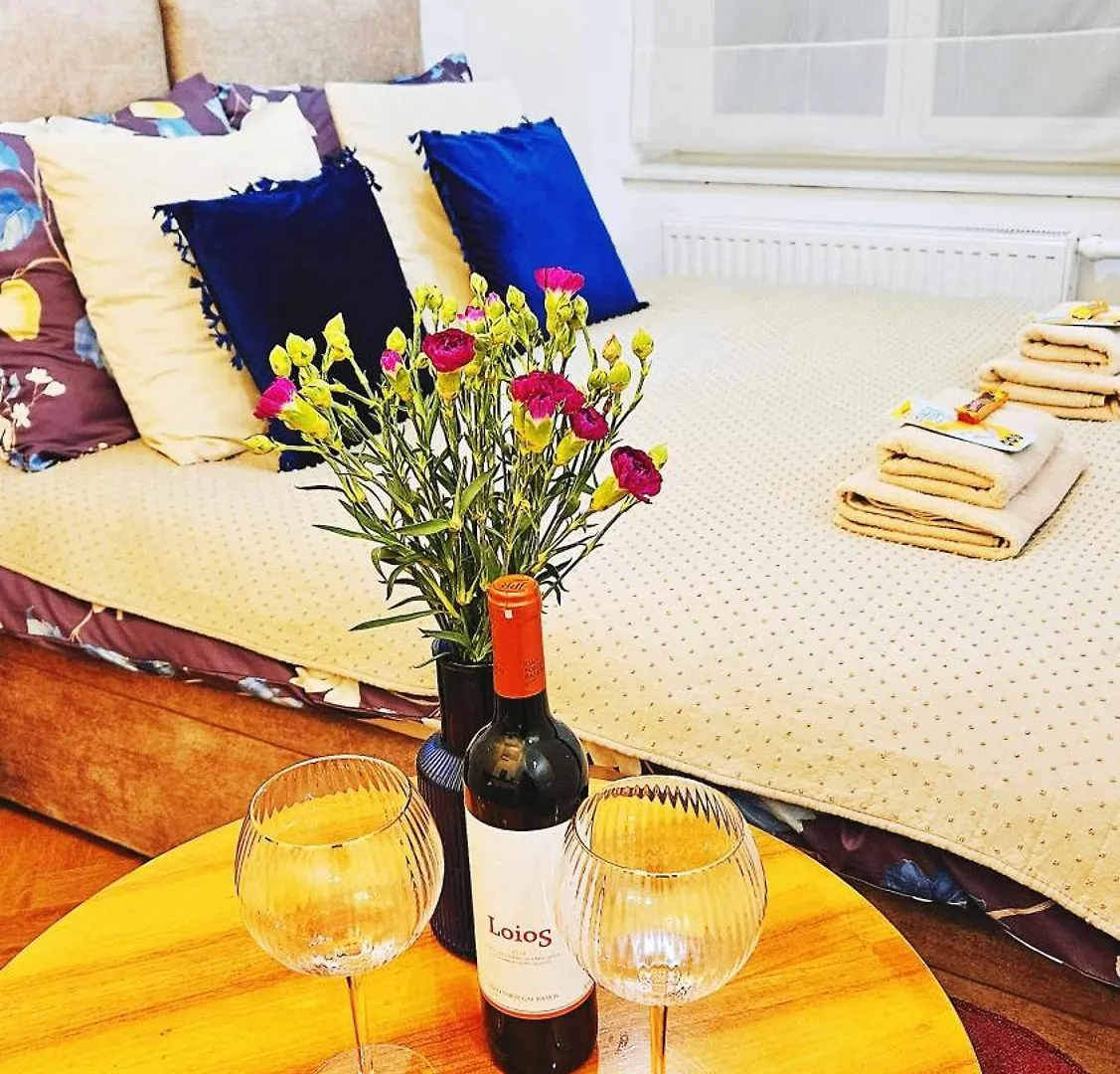 Vintage Chic Apartment - Kazimierz Old Town Krakow Poland